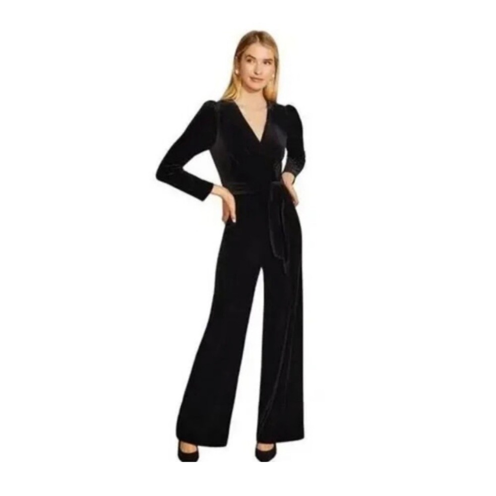 Antonio Melani Devin Black Velvet Wide Leg Jumpsuit V-Neck Long‎ Sleeve Size 12